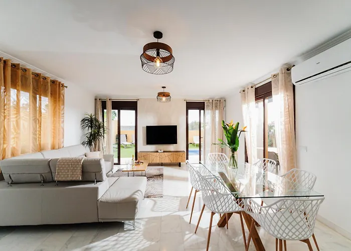 Villa With 4 Bedrooms And Private Heated Pool